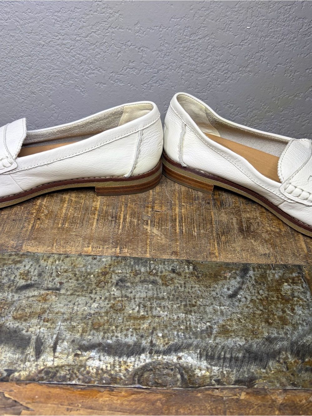 Sperry Women’s White Leather Penny Loafers Size 7.5 NWOT - Picture 4 of 6